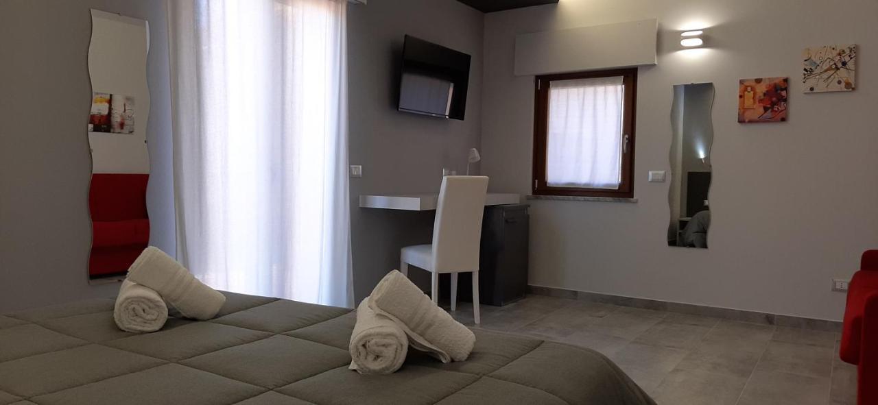 Donjon Suite Centro Storico Кастельбуоно Экстерьер фото