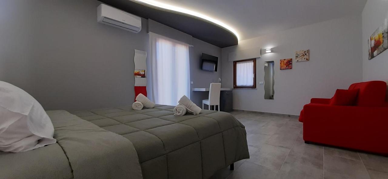 Donjon Suite Centro Storico Кастельбуоно Экстерьер фото